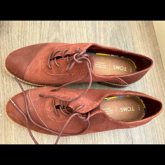 Toms Shoes - Toms Ainsley woman’s leather oxfords 8.5